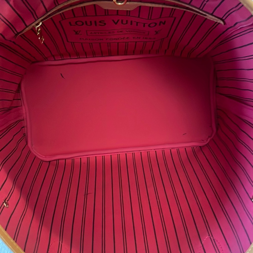 🛑SOLD🛑🌟Louis Vuitton Limited Edition Neverfull MM Bay Chain🌟 - Picture 5 of 16